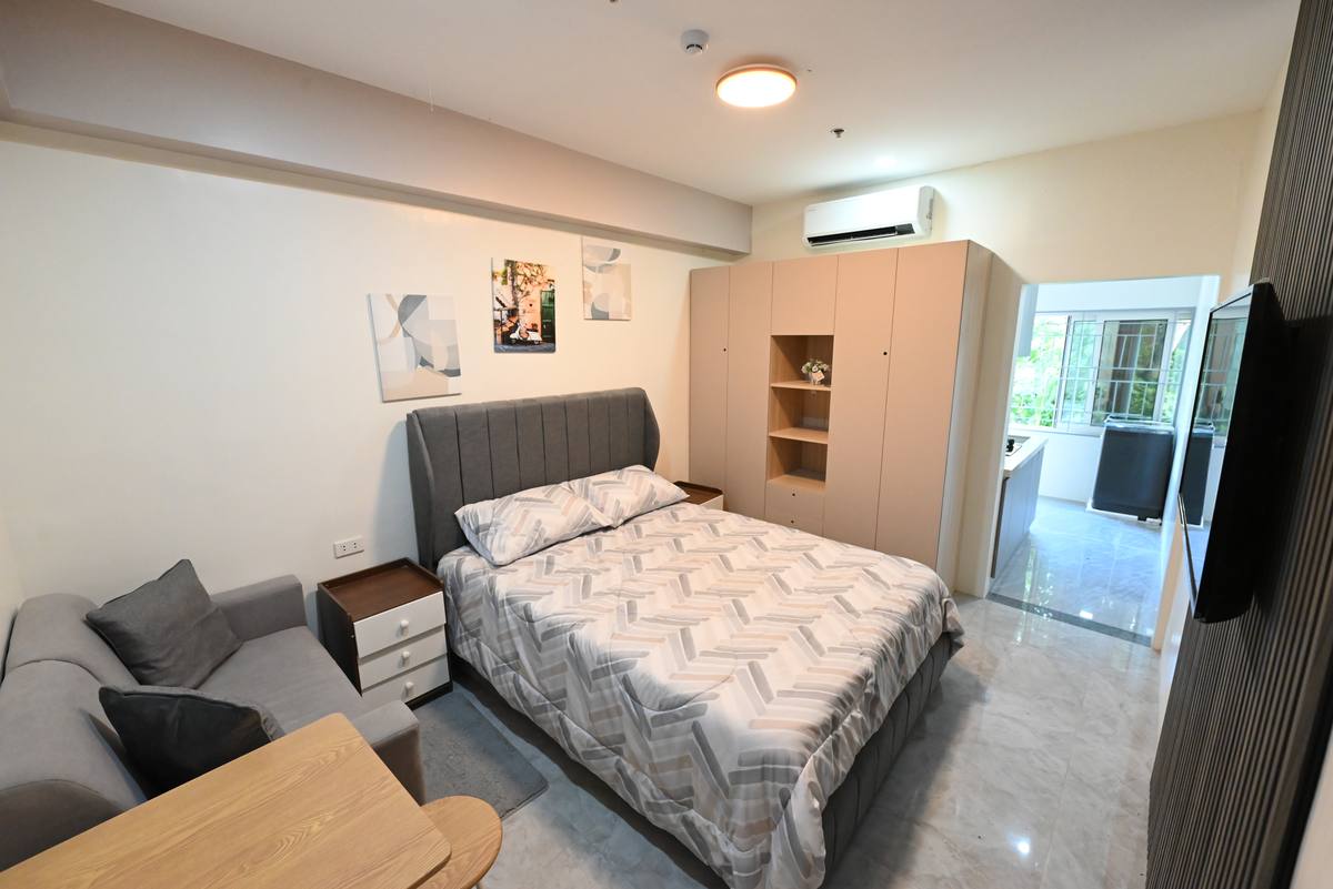 Hostel Room